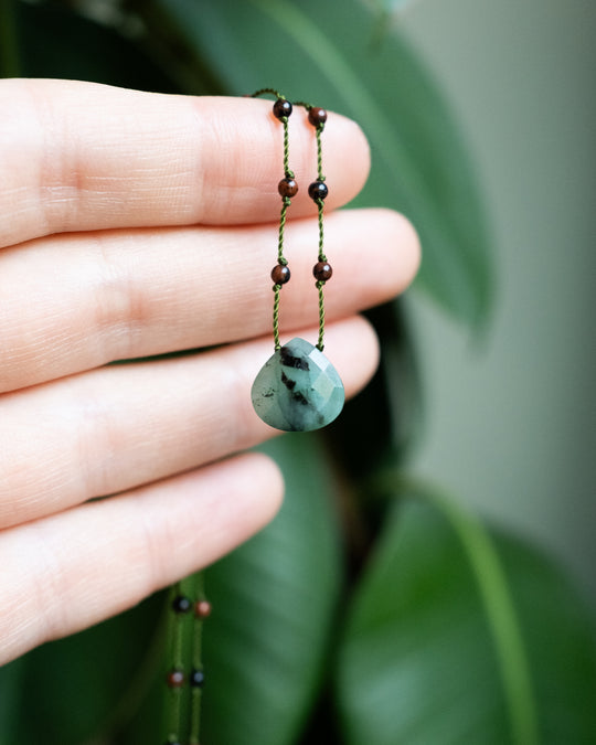 Emerald / Vesuvianite / Smoky Quartz / Labradorite Hand Knotted Beaded Necklace - The Healing Pear