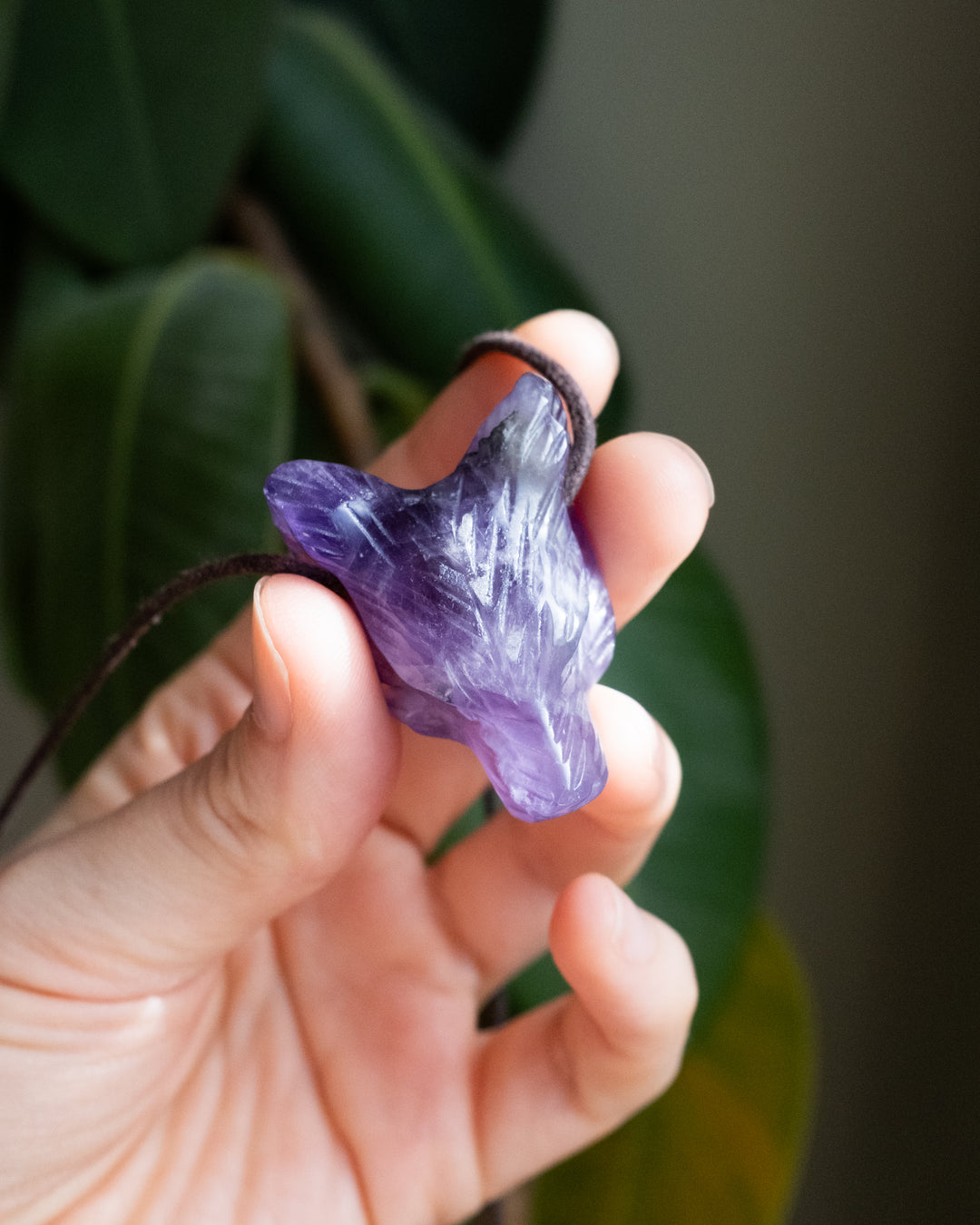Amethyst Hand Carved Wolf Necklace - The Healing Pear