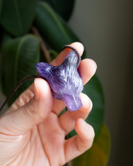 Amethyst Hand Carved Wolf Necklace - The Healing Pear