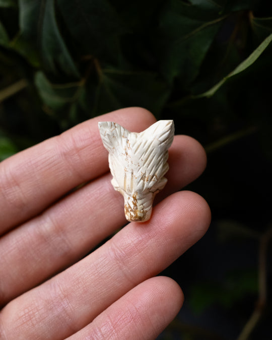Small Howlite Hand Carved Wolf Necklace - The Healing Pear