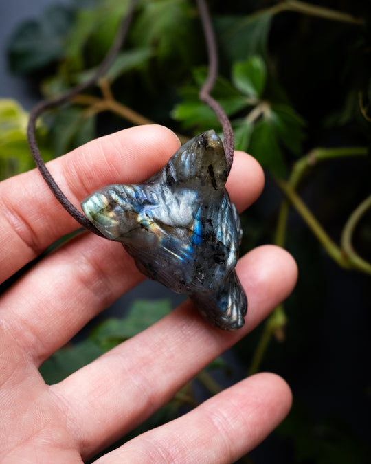 Labradorite Hand Carved Wolf Necklace - The Healing Pear