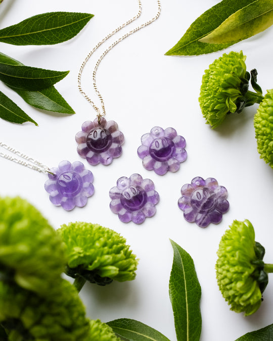 Amethyst Hand Carved Groovy Flower Necklace - The Healing Pear