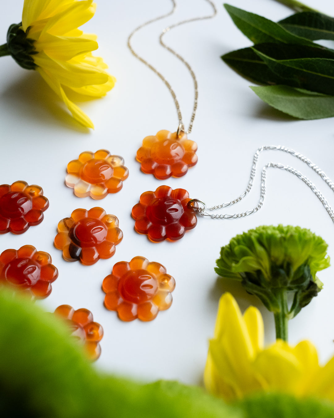 Carnelian Hand Carved Groovy Flower Necklace OLD - The Healing Pear