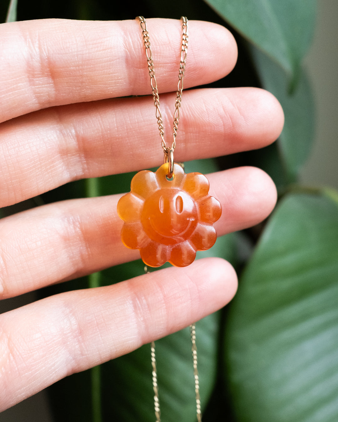 Carnelian Hand Carved Groovy Flower Necklace OLD - The Healing Pear