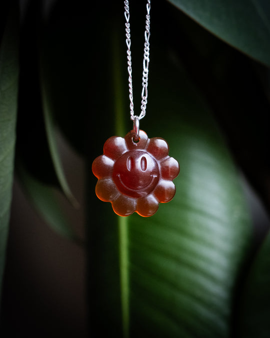Carnelian Hand Carved Groovy Flower Necklace OLD - The Healing Pear