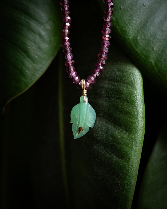 Chrysoprase Leaf, Rhodonite, Garnet &amp; African Jade Recycled 9ct Gold Beaded Necklace - The Healing Pear