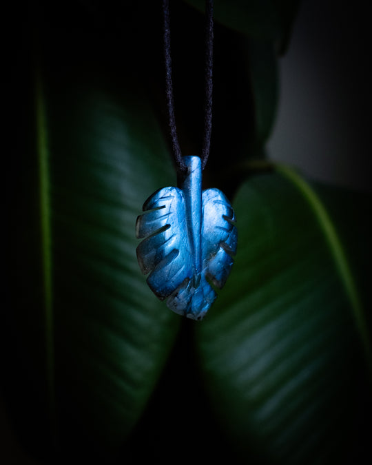Labradorite Hand Carved Monstera / Cheese Plant Necklace