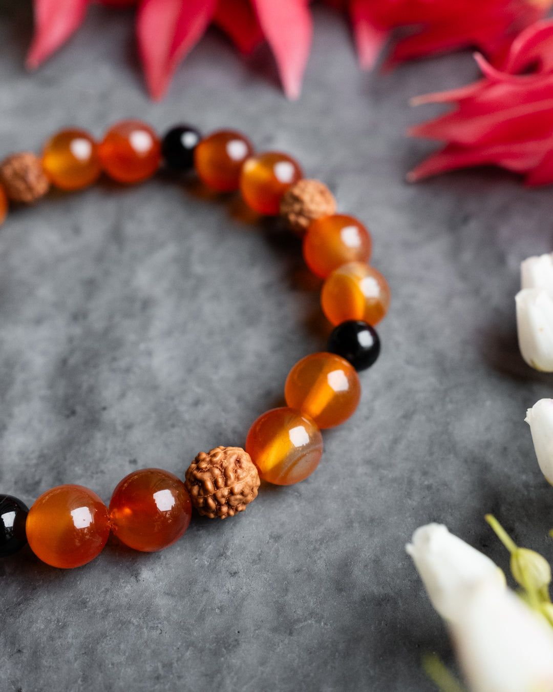 Red Rudraksha, Carnelian & Black Onyx Round Bead Bracelet - The Healing Pear