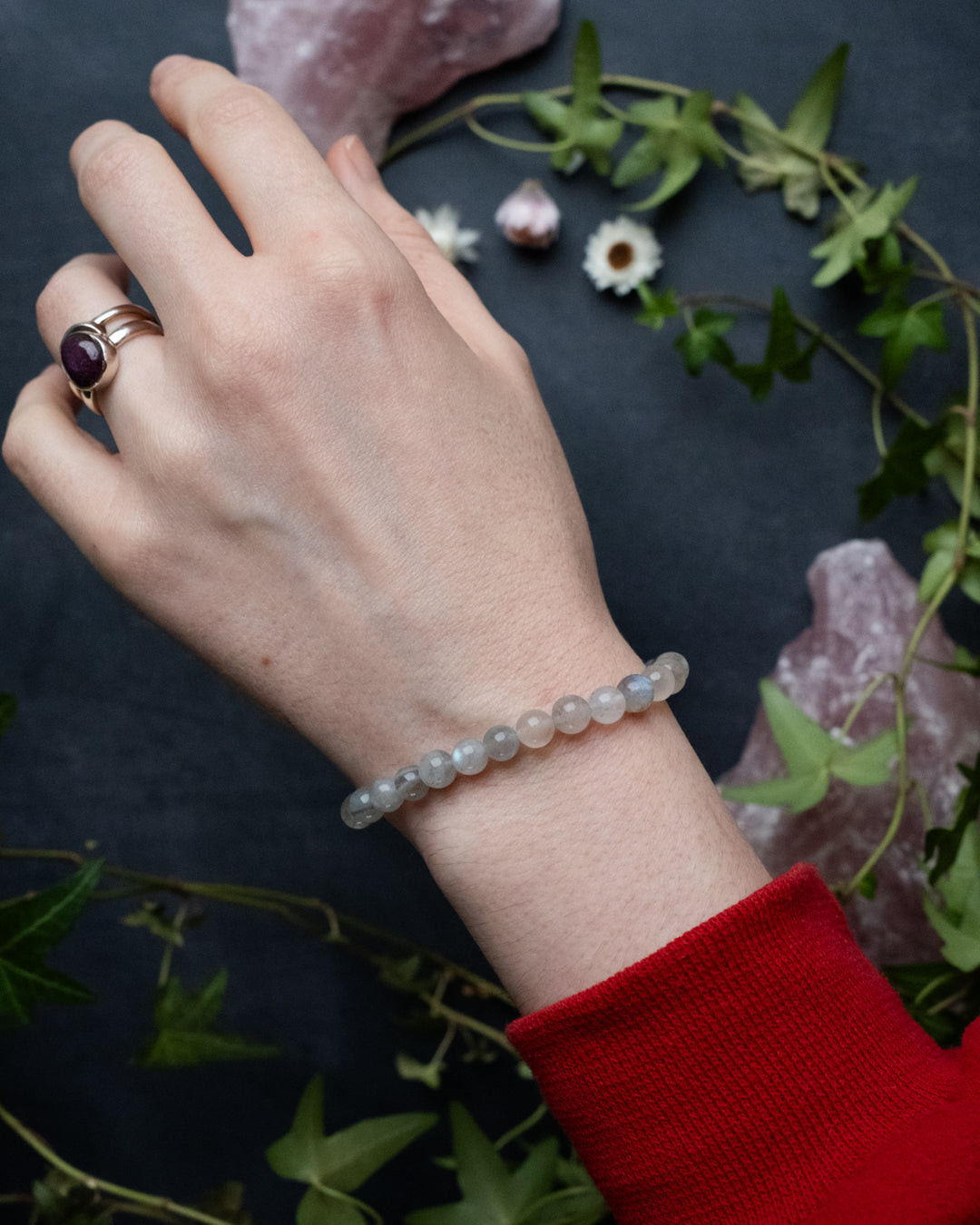 Moon Labradorite Round Bead Bracelet 6mm - The Healing Pear