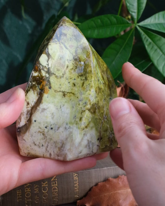 Green Opal Carved Flame 447g - The Healing Pear