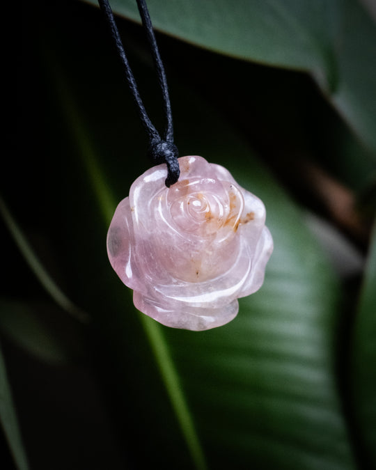 Rose Quartz Hand Carved Rose Necklace - The Healing Pear