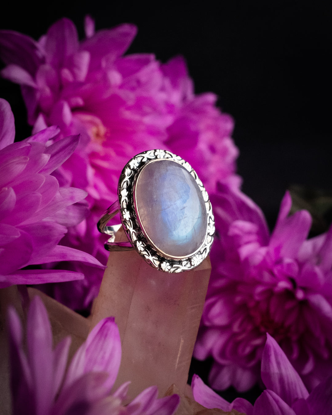 Pink Moonstone Oval Ring in Sterling Silver - Size 9 US / R 3/4 UK - The Healing Pear