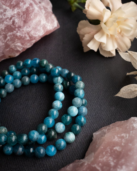 Blue Apatite Round Bead Bracelet 6mm - The Healing Pear