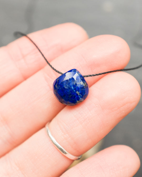 Lapis Lazuli Vegan Silk Necklace - The Healing Pear